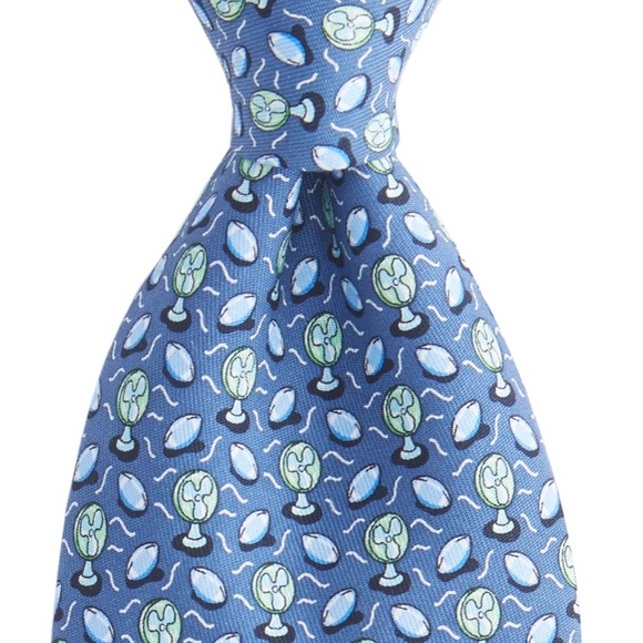 Vineyard Vines Other - Vineyard Vines Boys Football Fan Silk Tie